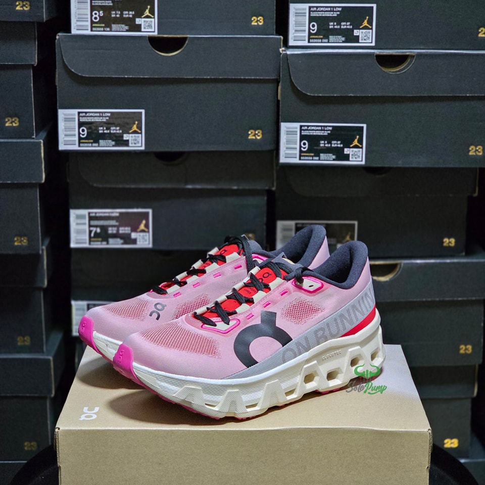 ON CLOUD Hyper running shoes Red/Cream