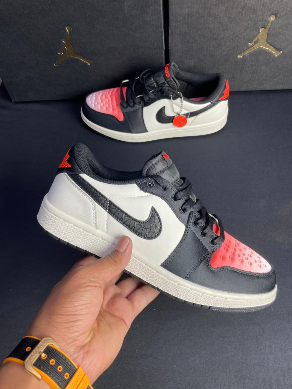 Nike Air Jordan 1 Low  Paris