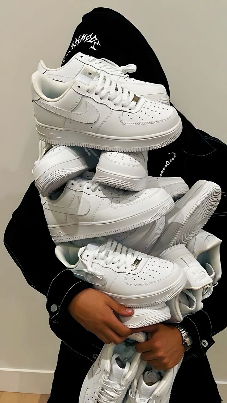 NIKE AIRFORCE 1 LOW TRIPLE WHITE