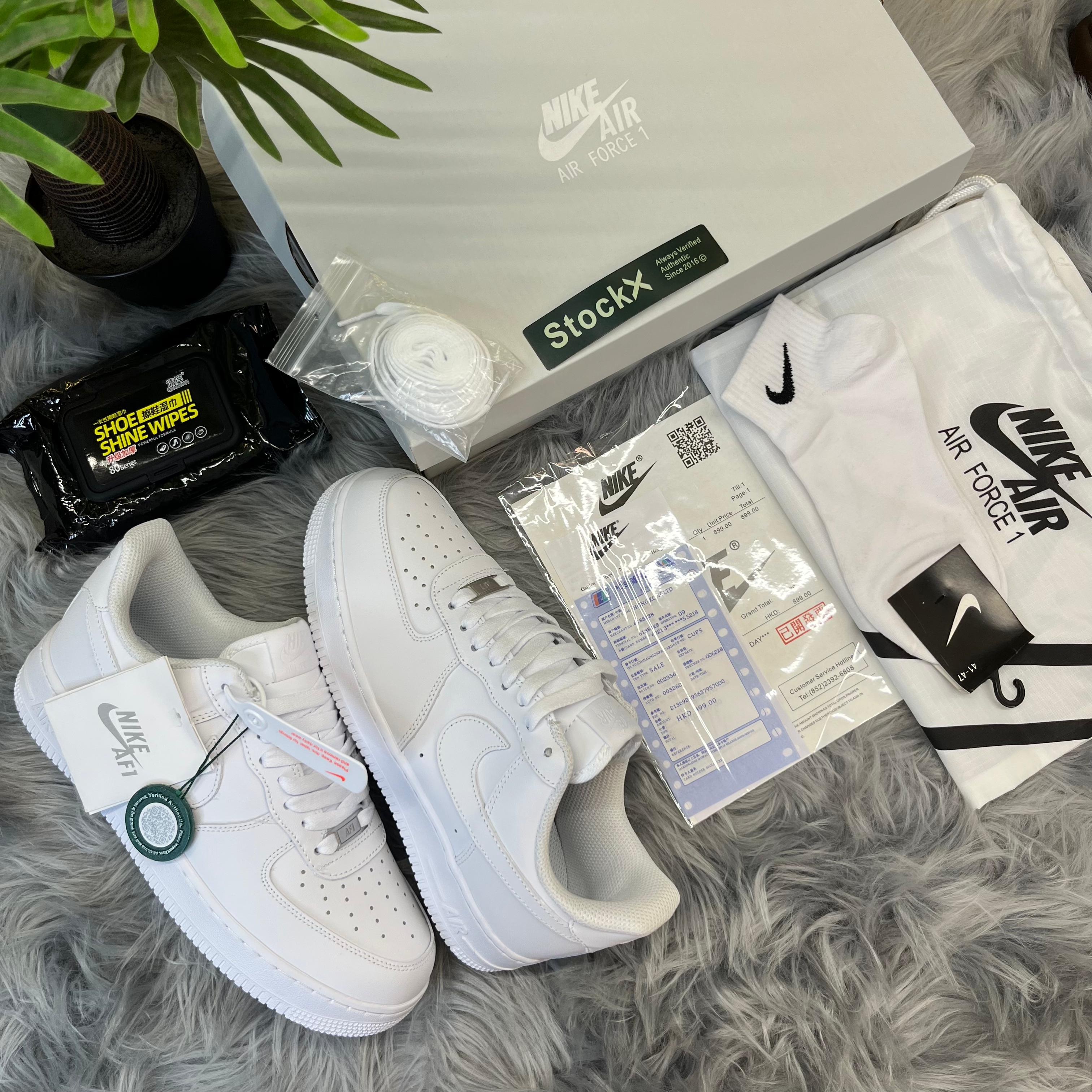 NIKE AIRFORCE 1 LOW TRIPLE WHITE