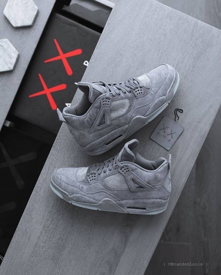 Nike Air Jordan 4 KAWS
