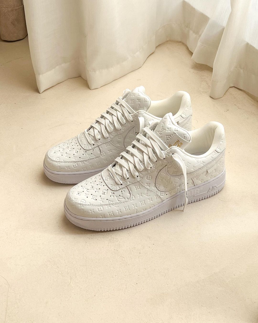 Louis Vuitton x Nikee Virgil Abloh Damier Azur Monogram X AirForce 1